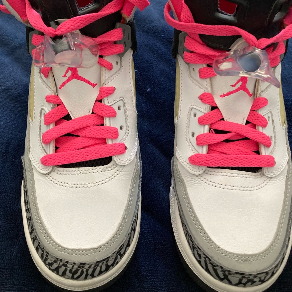 Jordan Spizike Hyper Pink (GS) size 7 Y